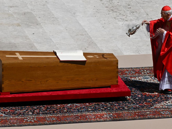 Homilia de missa fúnebre resgata legado de união do papa Francisco