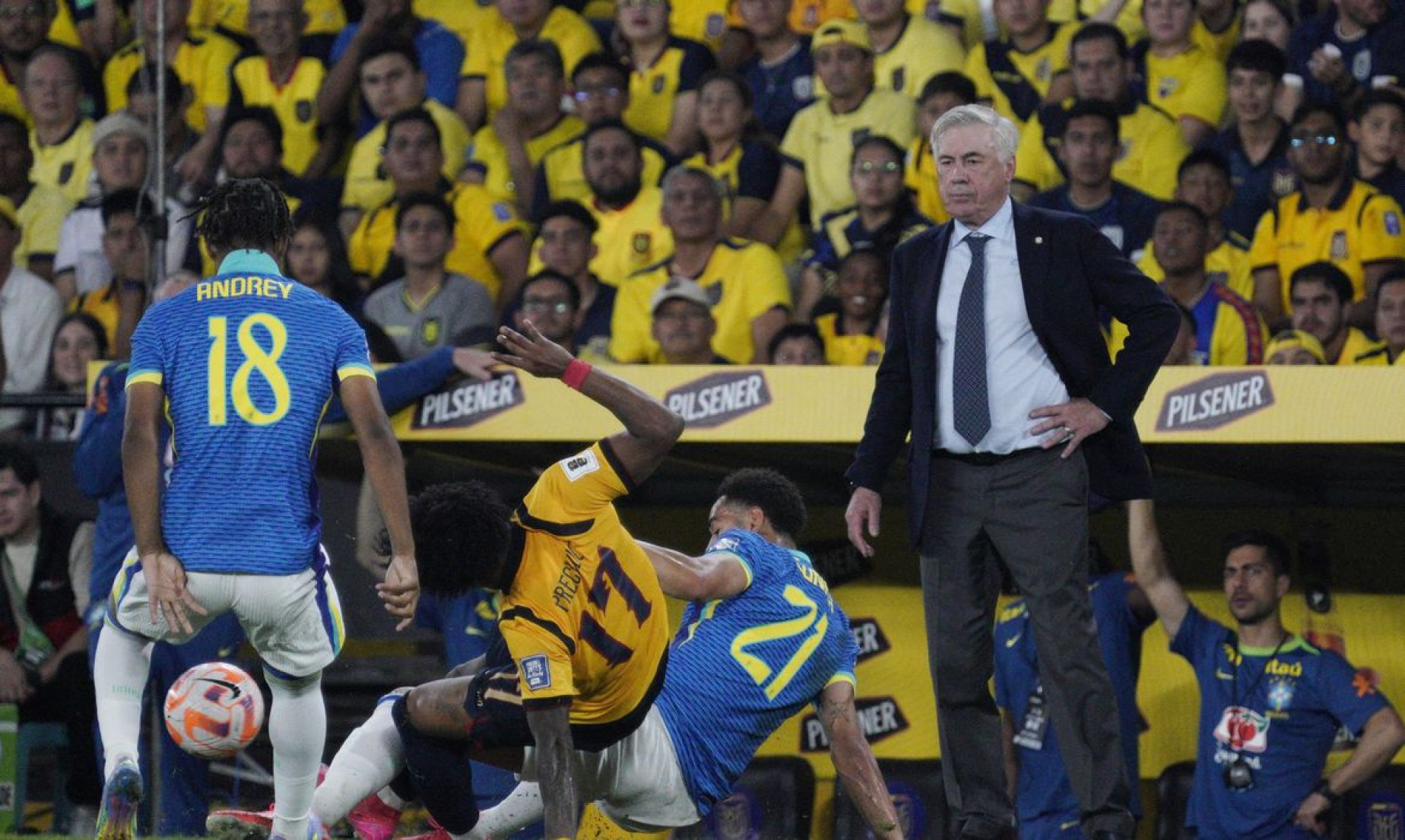 Brasil joga mal e fica no 0 a 0 com o Equador na estreia de Ancelotti