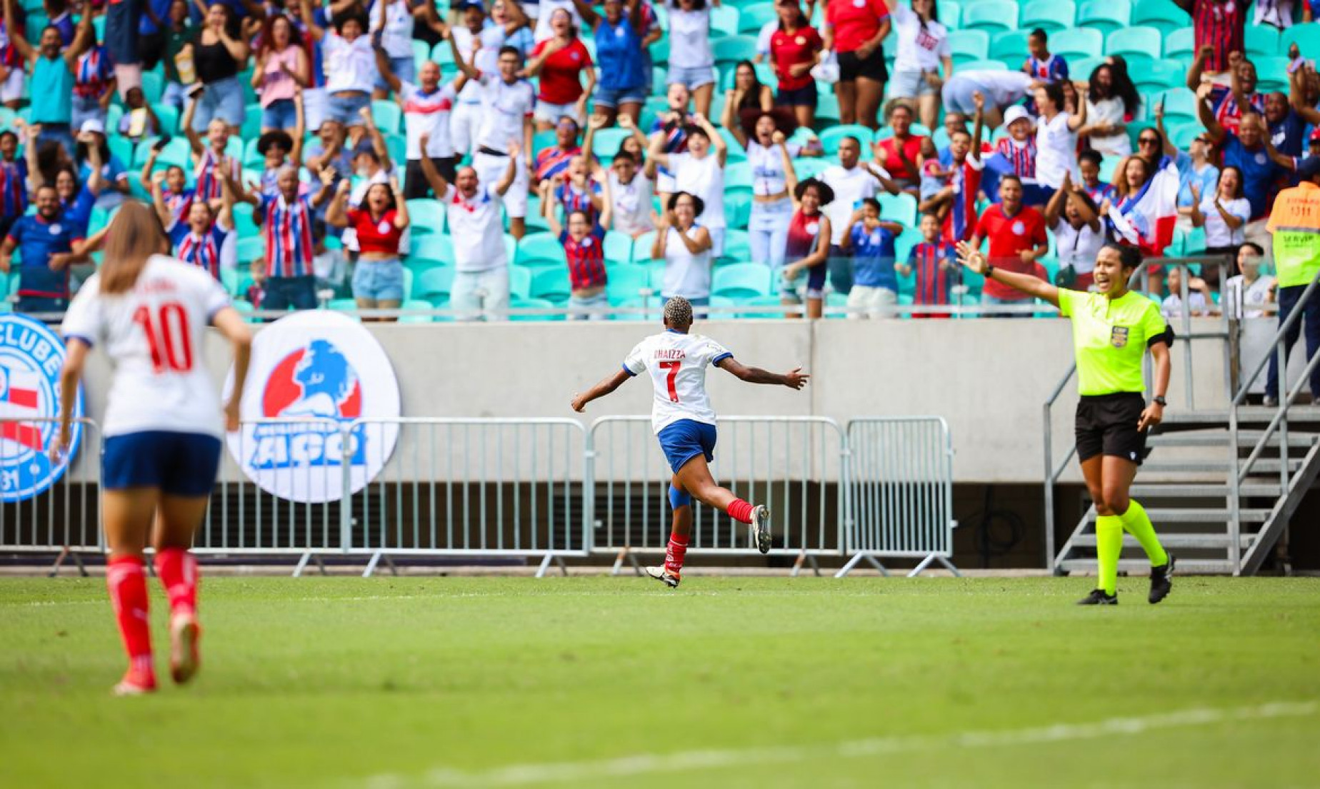 Rhaizza marca três e Bahia derrota Ferroviária no Brasileiro feminino