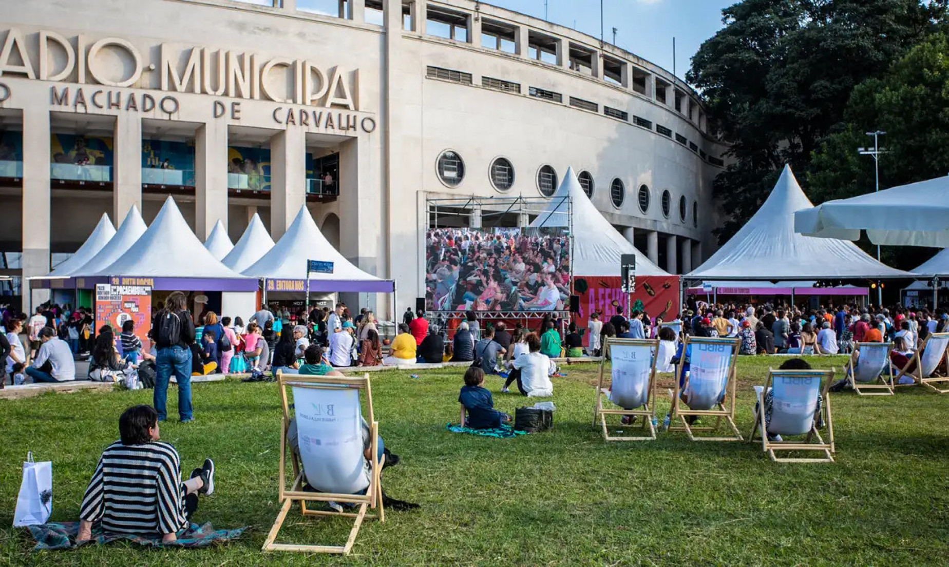 SP: A Feira do Livro começa neste sábado no Pacaembu