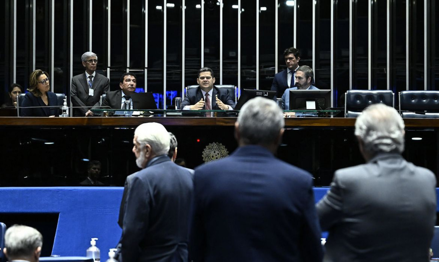 Senado aprova cota de 30% para mulheres em conselhos de estatais