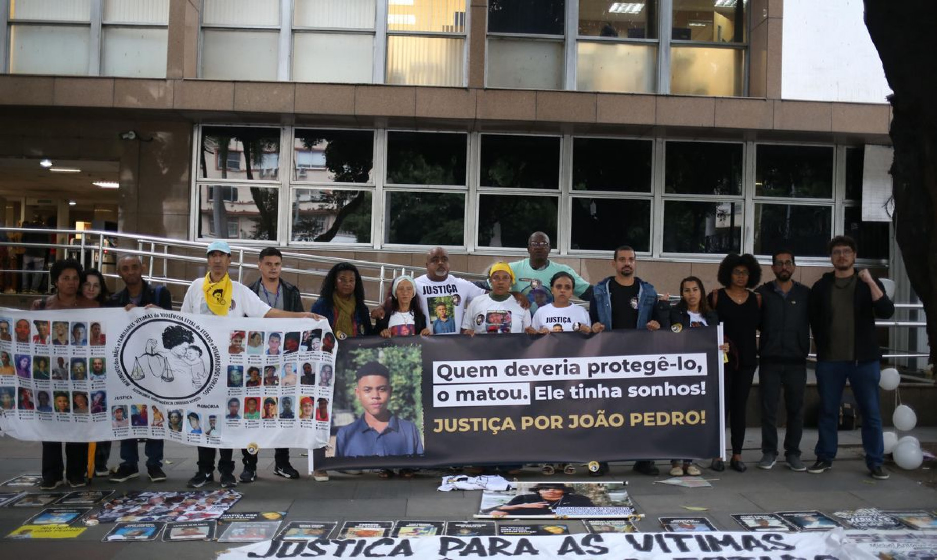 Policiais acusados da morte do menino João Pedro vão a júri popular