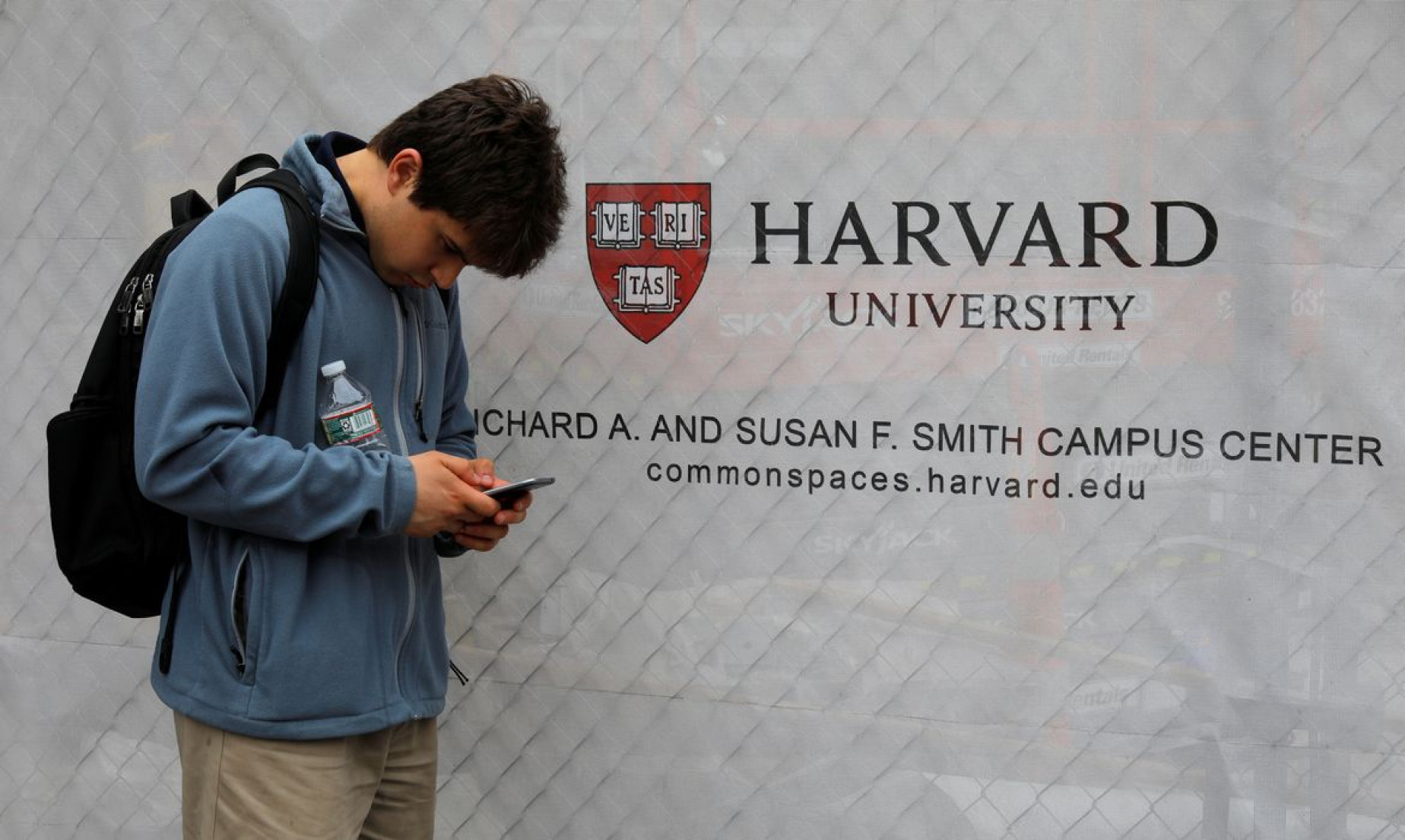 EUA vão monitorar redes de brasileiros que pedirem visto de estudante