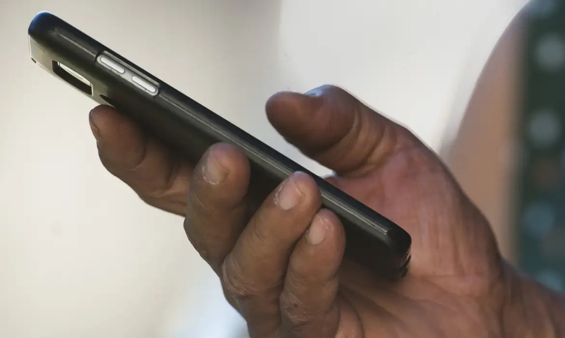 Polícia do Rio combate roubo de celulares