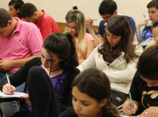 Inscrições para concorrer às bolsas do Prouni começam nesta segunda