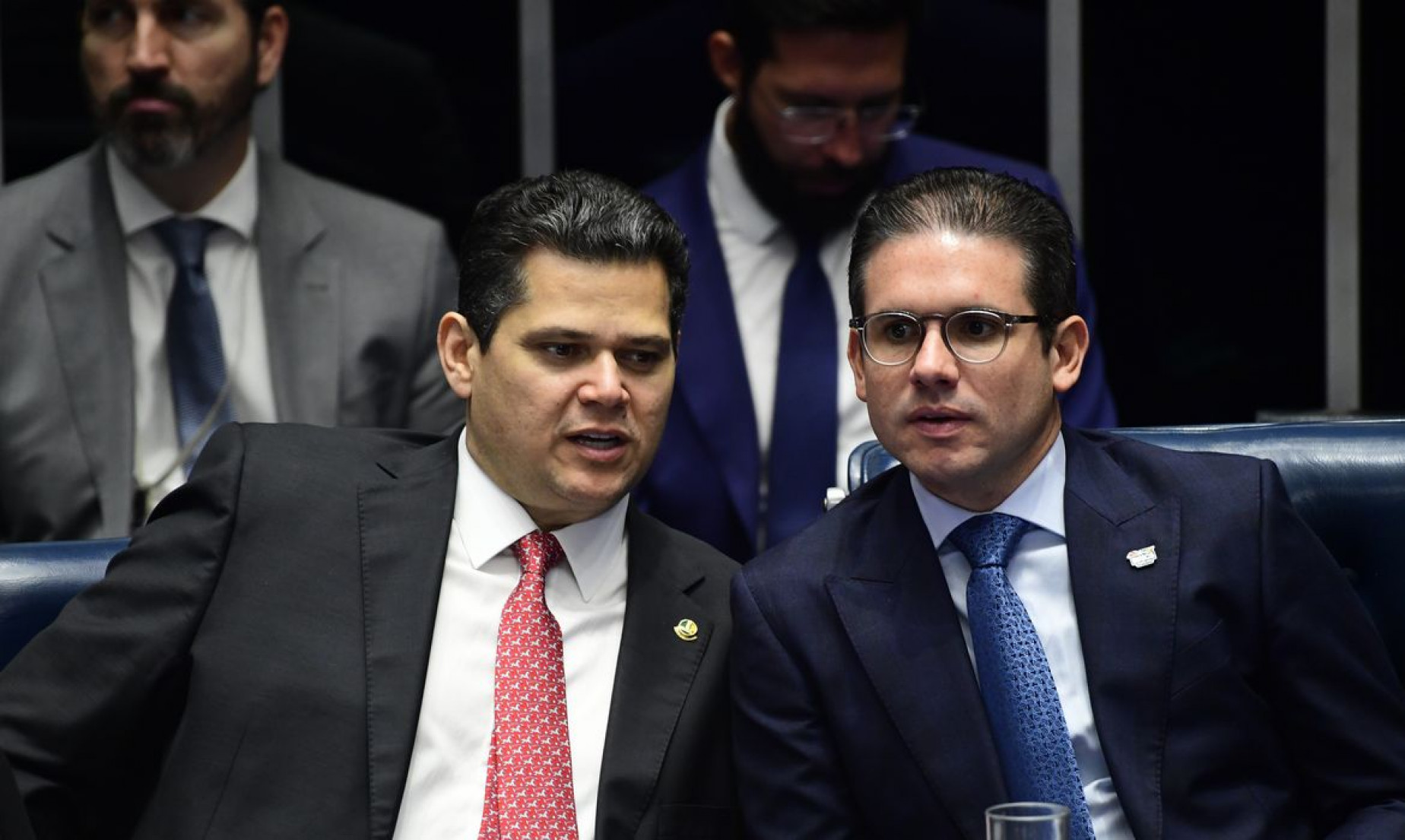 Tarifaço: Congresso pede diálogo nos campos comercial e diplomático