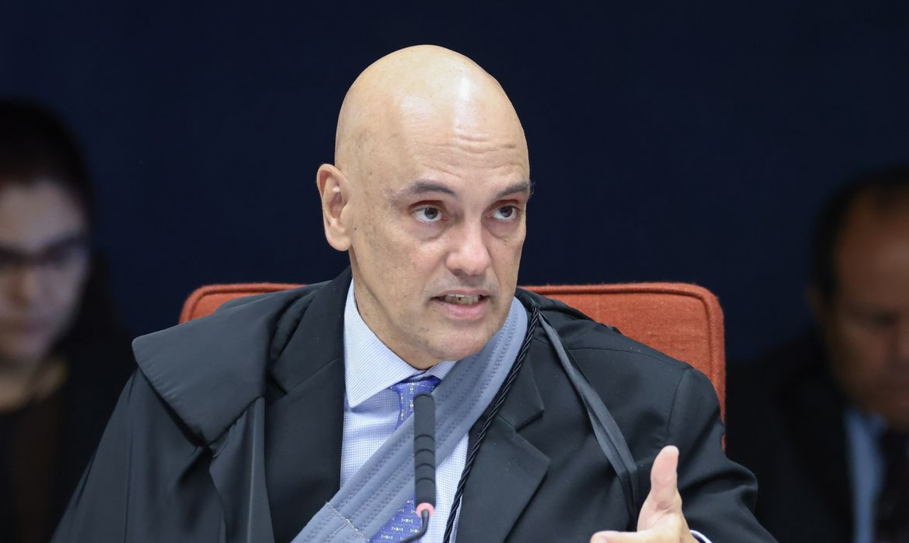Moraes manda Brazão esclarecer violação da regra de prisão domiciliar