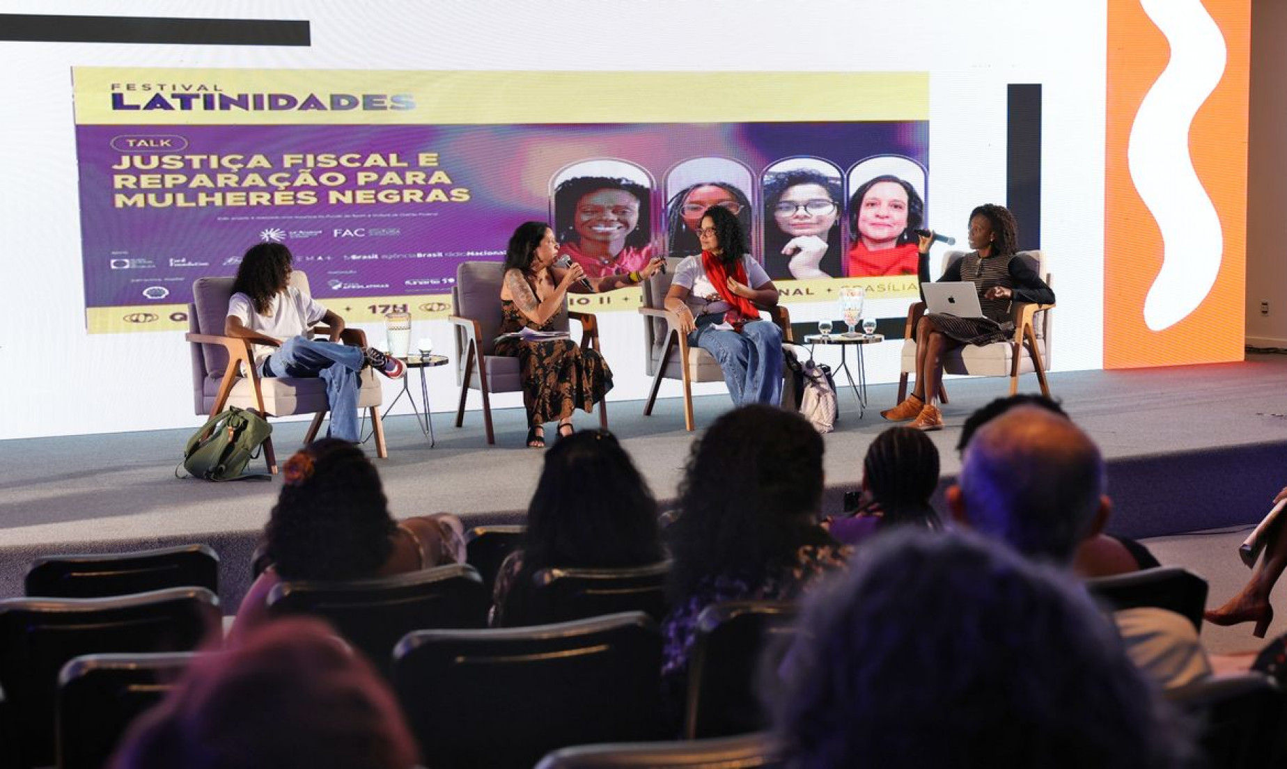 Mulheres negras debatem justiça fiscal a partir da realidade econômica