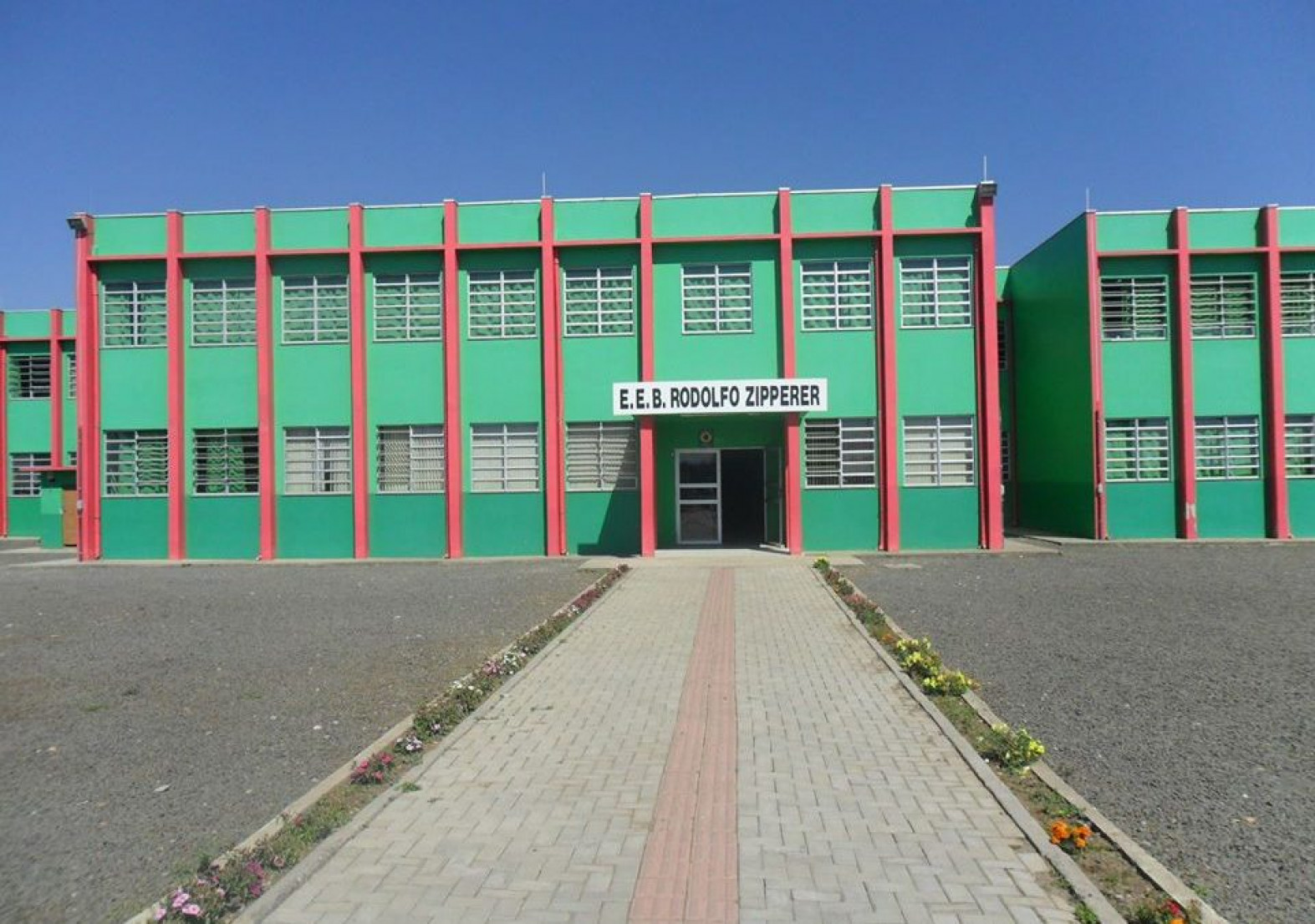 EEB Rodolfo Zipperer