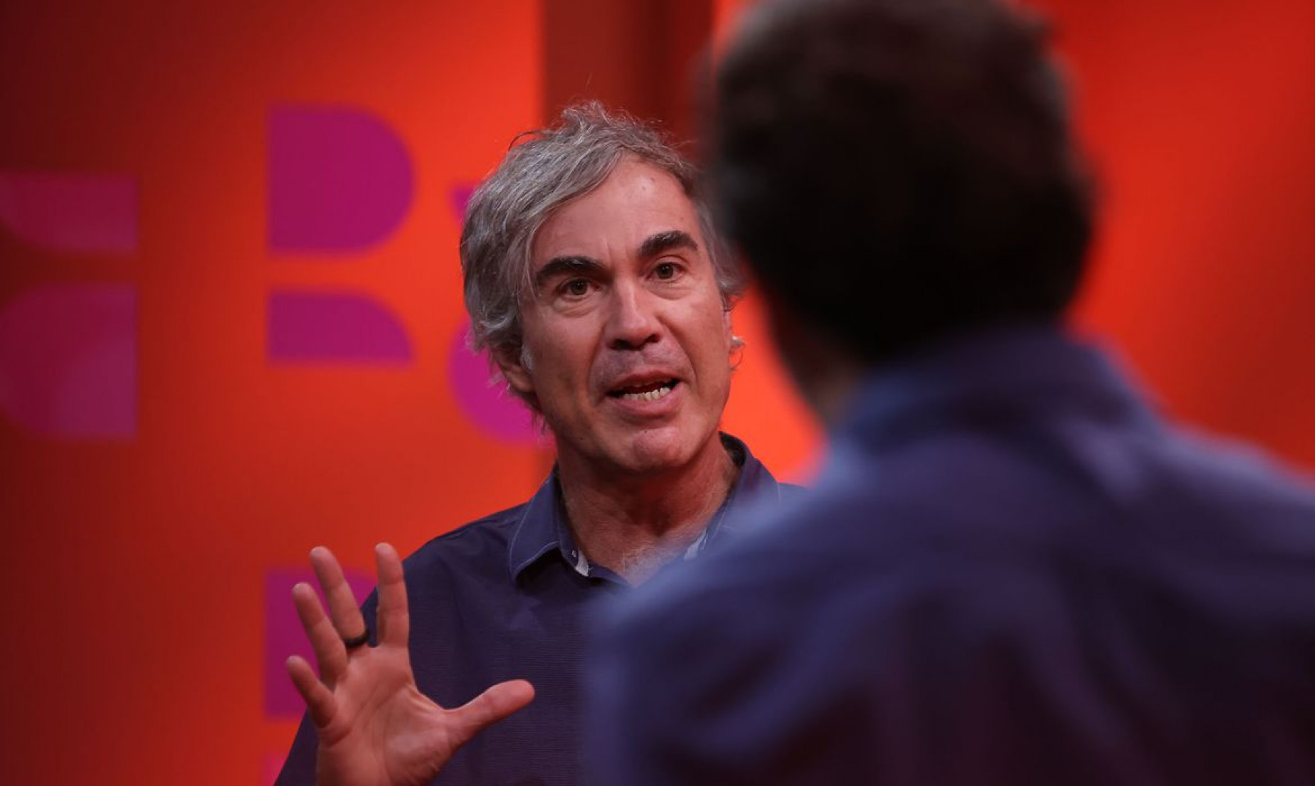 Bruno Paes Manso analisa origem e futuro das milícias no DR com Demori