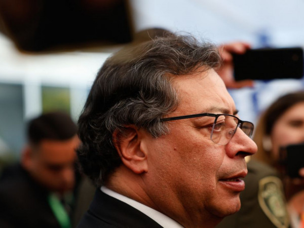 Morre Miguel Uribe, pré-candidato à presidência da Colômbia
