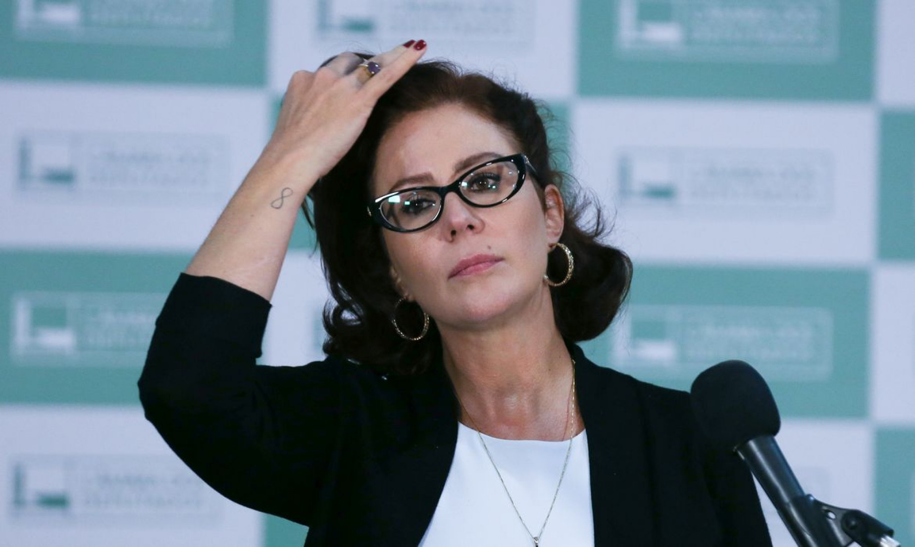 Justiça da Itália mantém prisão de Carla Zambelli, diz AGU 