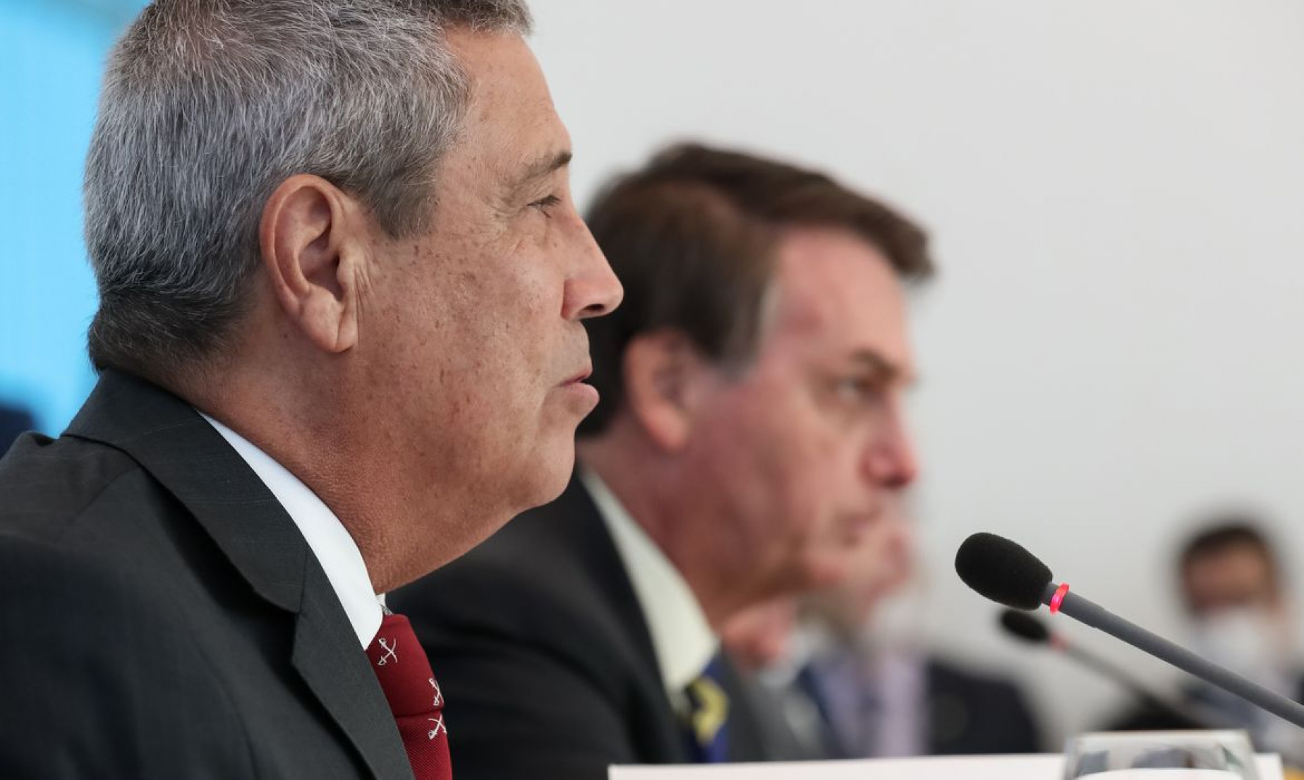 PF: Braga Netto violou proibição de manter contato com Bolsonaro