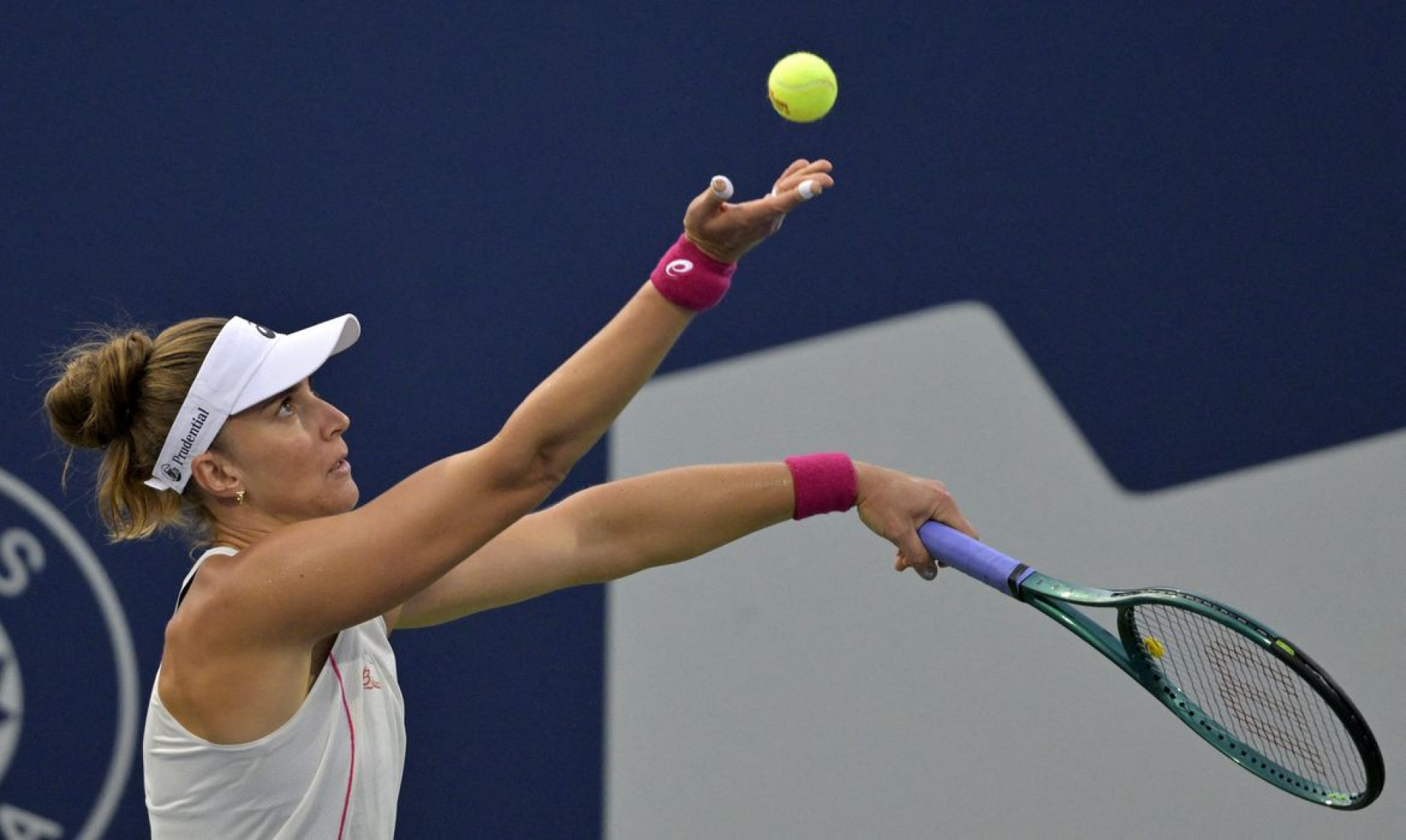 Bia Haddad sofre, mas vence britânica Kartal em estreia no US Open
