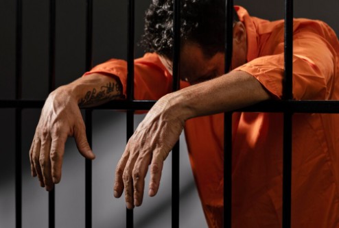 Caso ocorreu no bairro Industrial I e envolveu uso de drogas e álcool