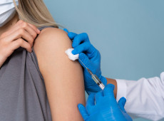Estudo global aponta que a vacinação contra herpes-zóster pode reduzir risco de infarto e AVC em até 18%