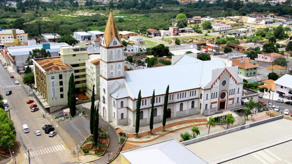 Par&oacute;quia Santa Cruz (Igreja Matriz Cristo Rei)