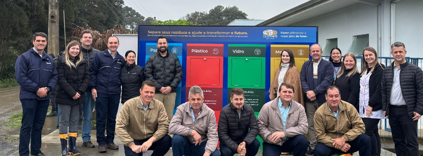 Instalado no Salto d’Água Verde, equipamento faz parte do Programa Caminhos Verdes e busca facilitar o descarte de recicláveis no interior do município