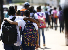 Governo amplia mobilização de vacina contra HPV em jovens até dezembro