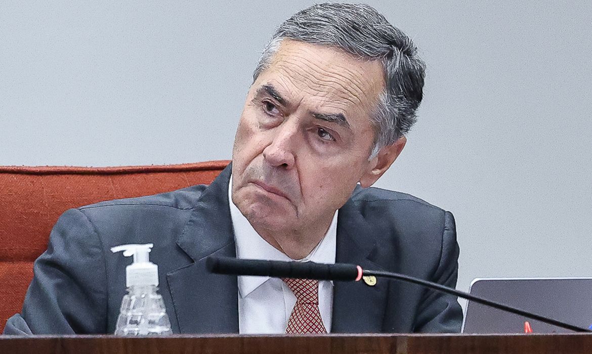 Barroso diz que julgamento encerra "ciclo do atraso" no Brasil
