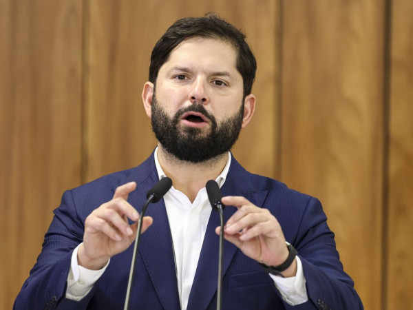 Boric e Petro se manifestam após condenação de Bolsonaro
