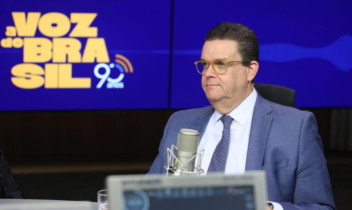 Governo quer reduzir fila do INSS para até 45 dias