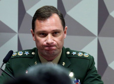 Moraes nega extinção da pena de Mauro Cid e devolução de passaporte