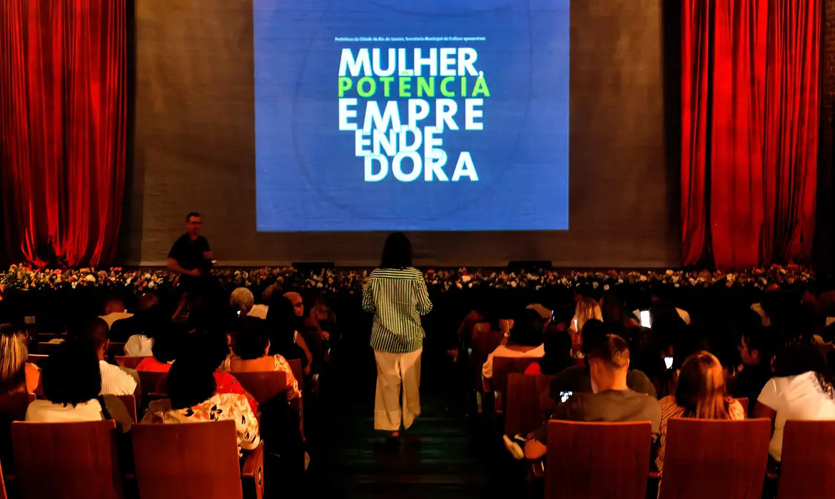 Mulheres empreendedoras se formam na zona oeste do Rio