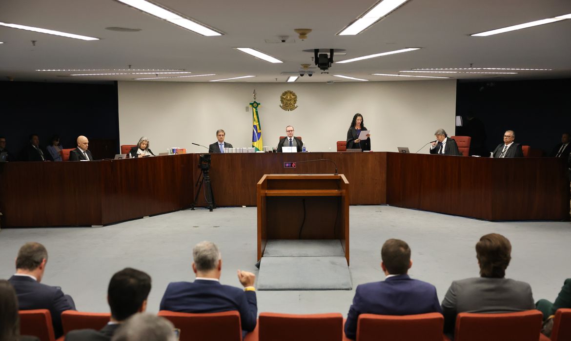 STF aprova ata do julgamento de Bolsonaro