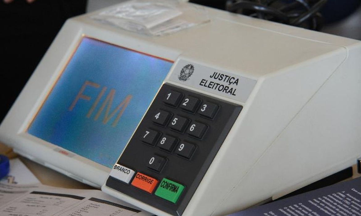 Com vetos, Lula sanciona limite para inelegibilidade por Ficha Limpa
