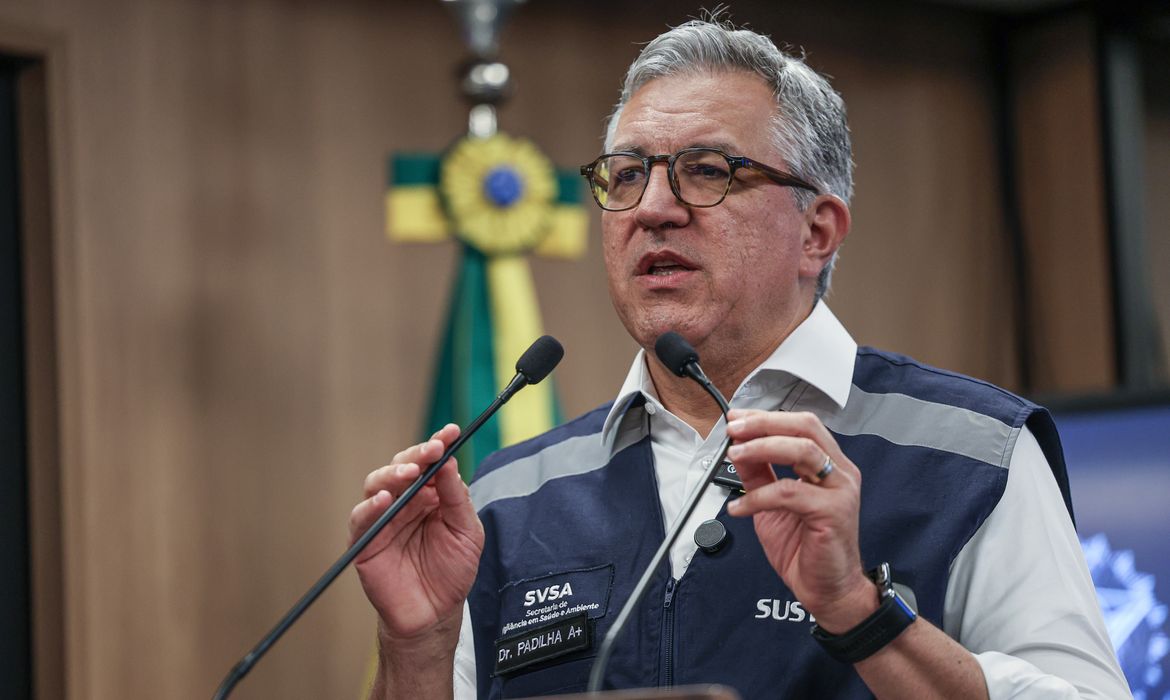 Padilha determina notificação de suspeitas de intoxicação por metanol