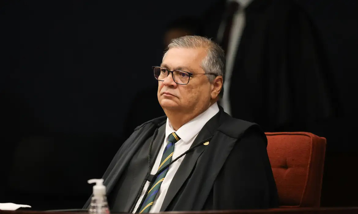 PF vê possível ligação de ameaças a Dino e milícias digitais