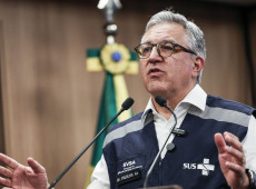Casos suspeitos de intoxicação devem aumentar no país, diz ministro