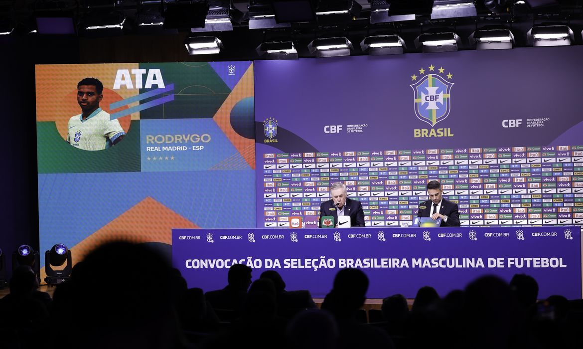 Carlo Ancelotti convoca seleção para amistosos contra Coreia e Japão