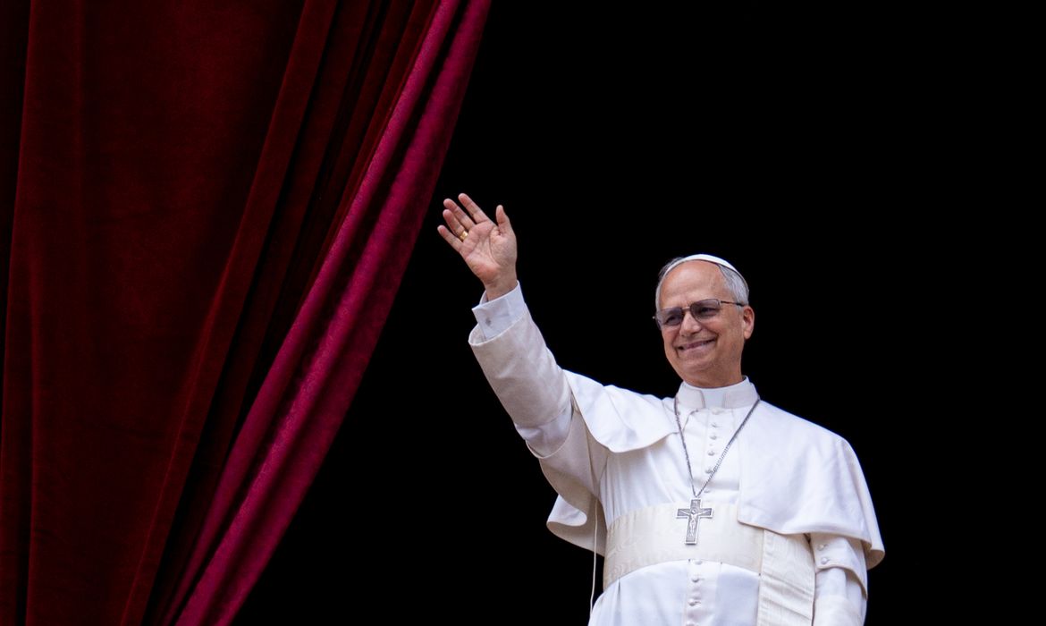 Papa critica tratamento "desumano" de imigrantes nos EUA