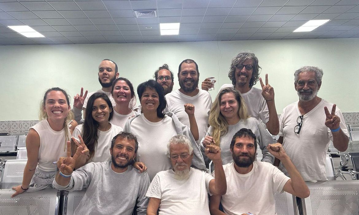 Brasileiros da Flotilha Global Sumud são libertados na Jordânia