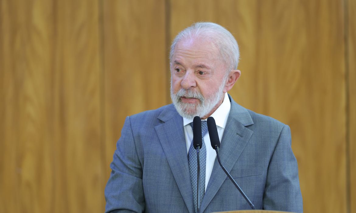 Em Roma, Lula defende que pobres sejam colocados no orçamento
