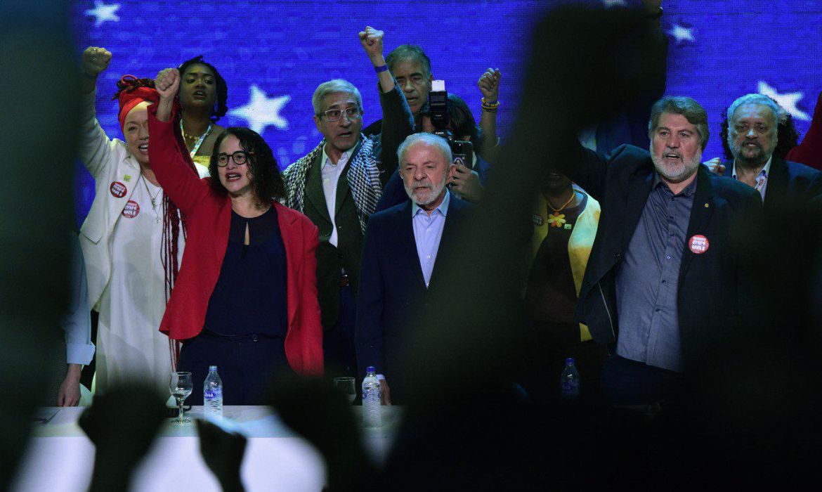 Lula defende que nenhum presidente deve dar palpite sobre Venezuela