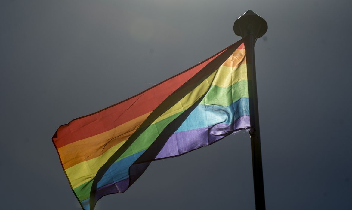 LGBTQIA+: encontro defende políticas púbicas para combater violência