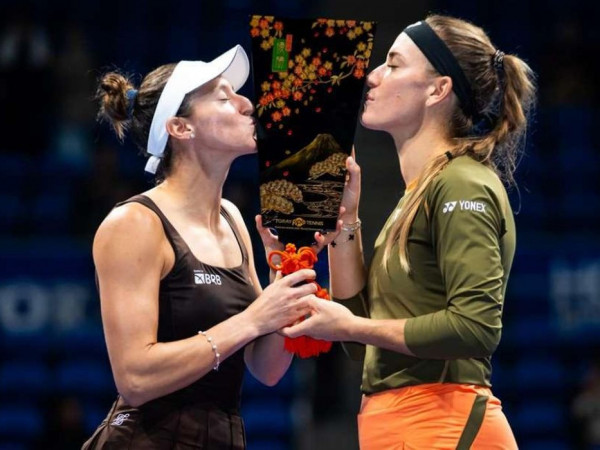 Luisa Stefani vence WTA 500 de Tóquio e leva 4º título na temporada