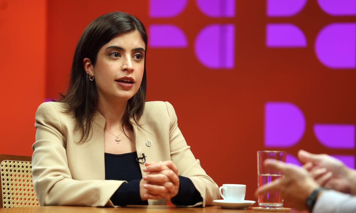 Deputada Tabata Amaral é a entrevistada de hoje do DR com Demori