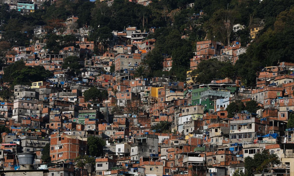 Moraes vai comandar ADPF das Favelas no Supremo 