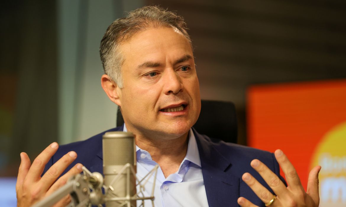 Governo ampliará trecho da ferrovia Transnordestina em Pernambuco