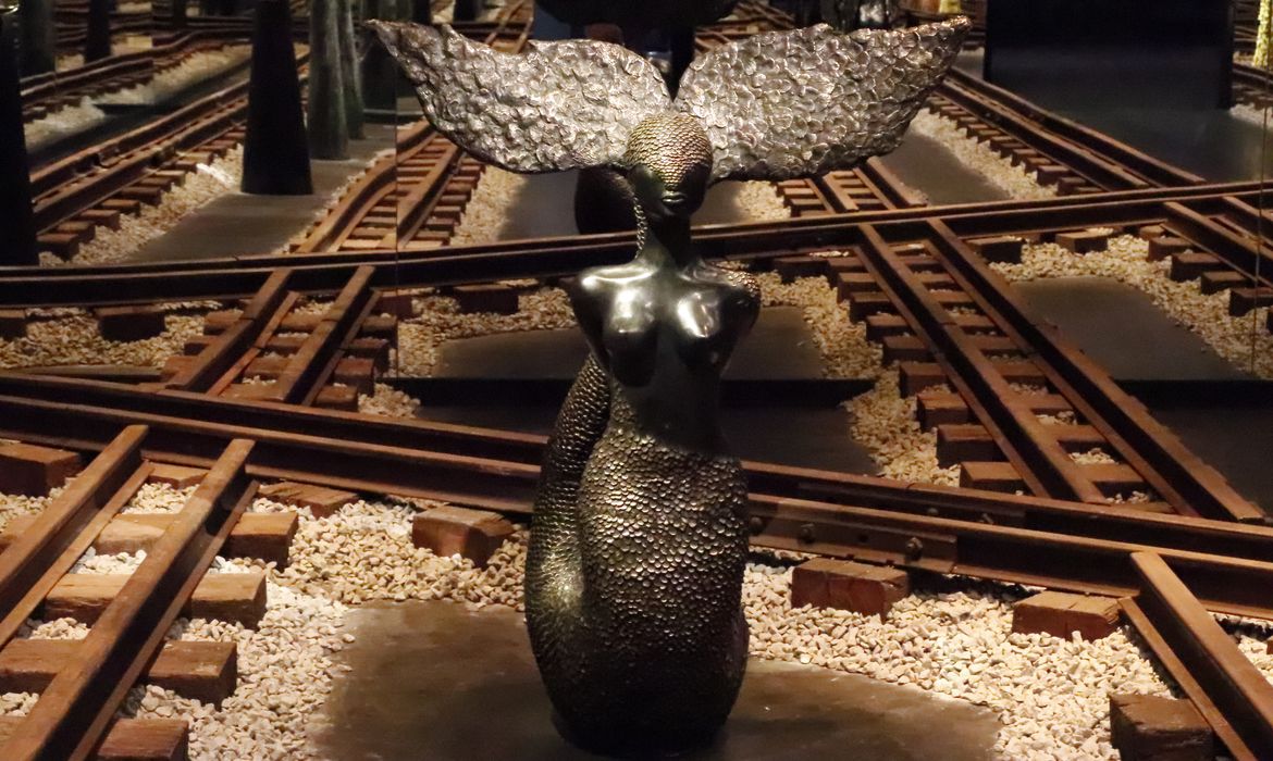 Exposição em São Paulo mostra a arte da joalheria africana