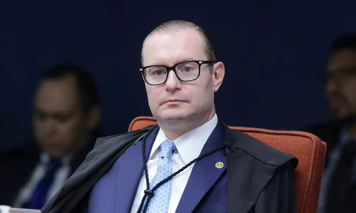 STF forma maioria para manter condenação de Bolsonaro e aliados 