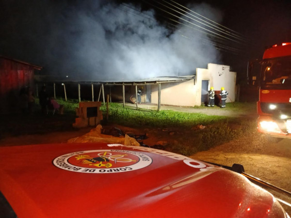 Casa já havia sido palco de homicídio em outubro; local apresentava indícios de uso por moradores de rua e usuários de drogas