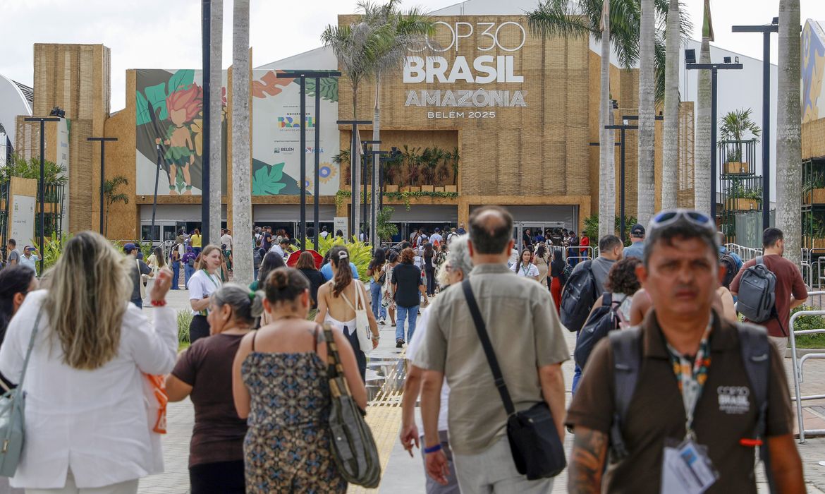 Cúpula dos Povos traz demandas e reivindicações da sociedade à COP30