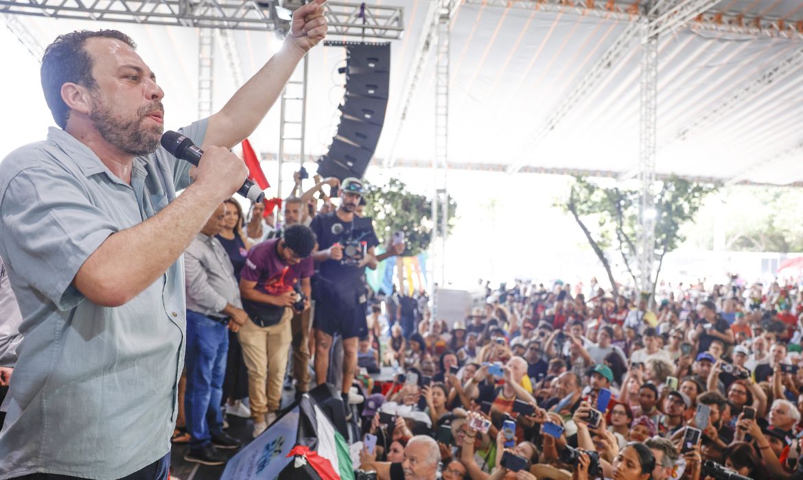 Governo consultará indígenas sobre hidrovia no Tapajós, diz Boulos