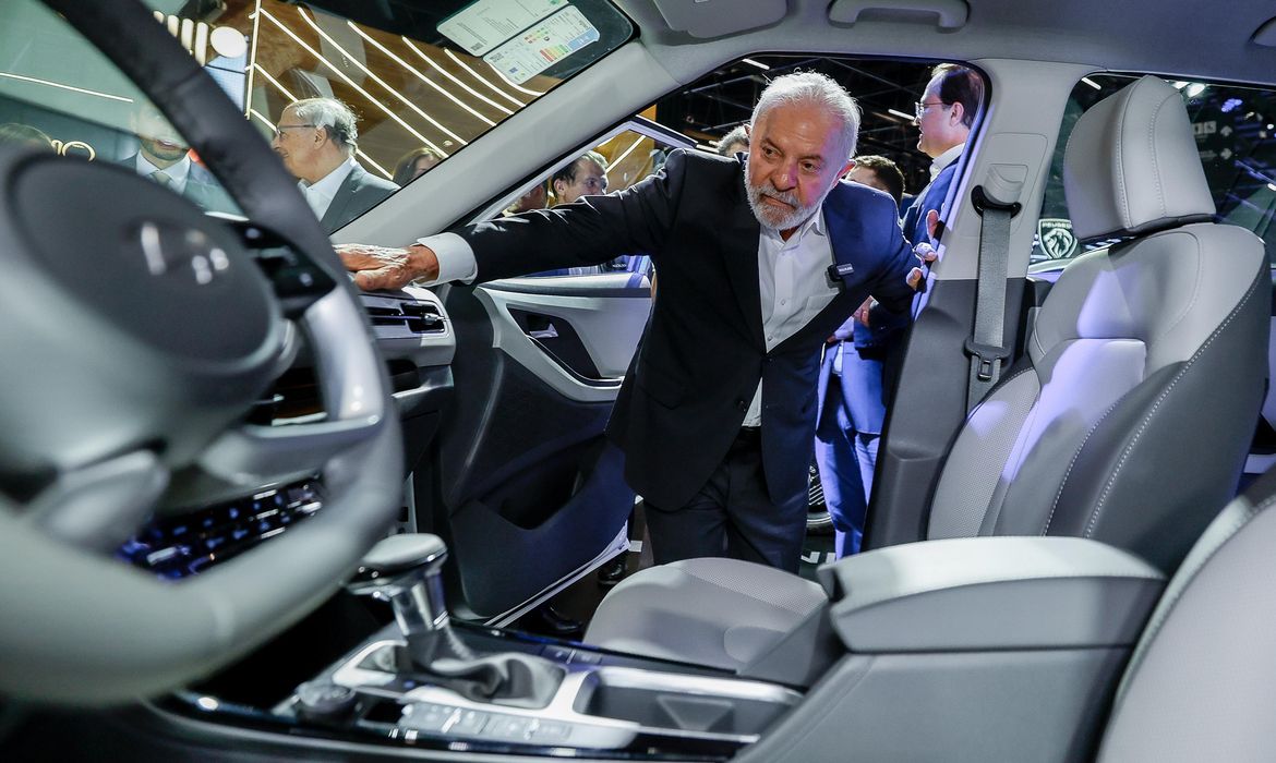 Inovação e transição energética: Lula defende liderança na indústria 