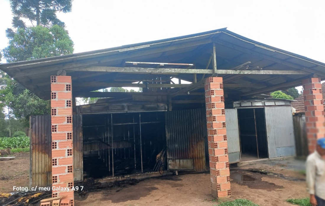  Incêndio em estufa de secagem de tabaco